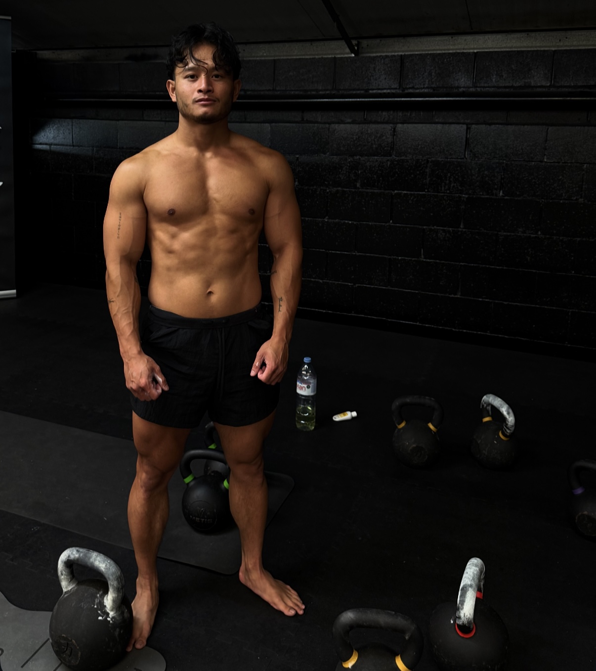 Alex, kettlebell coach, in the gym
